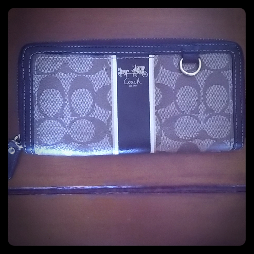 Coach wallet